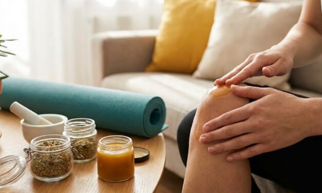 Knee Pain Naturally: Strengthening Exercises and Herbal Balms